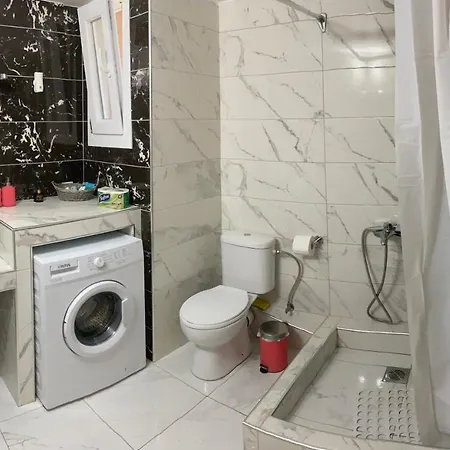 Apartment Isminis